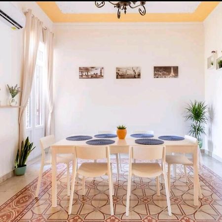 Merlo House - Inside The Historical Center Palermo Bagian luar foto