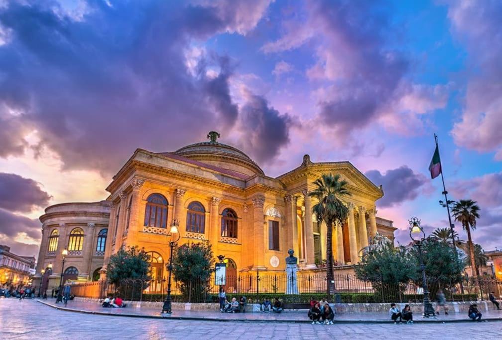 Merlo House - Inside The Historical Center Palermo Bagian luar foto